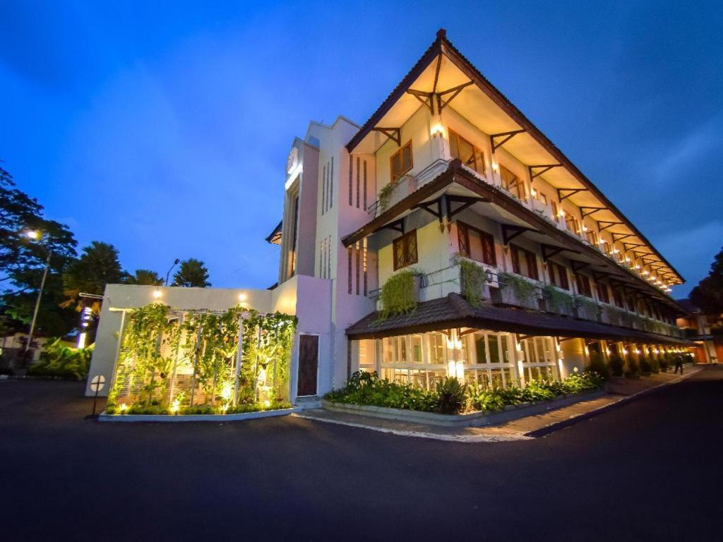 Hotel Nyland Pasteur Bandung Exteriér fotografie
